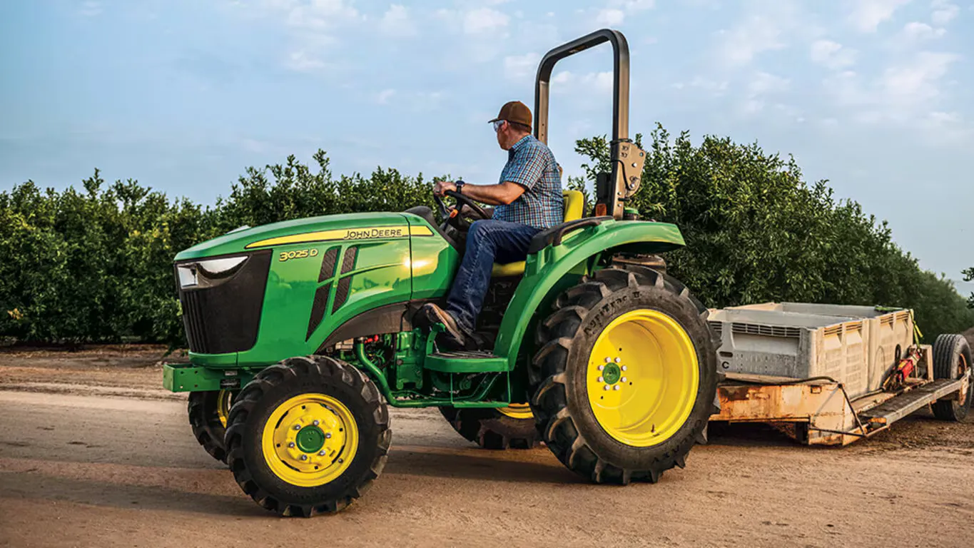 John Deere 3 Series Sub Compact Tractors