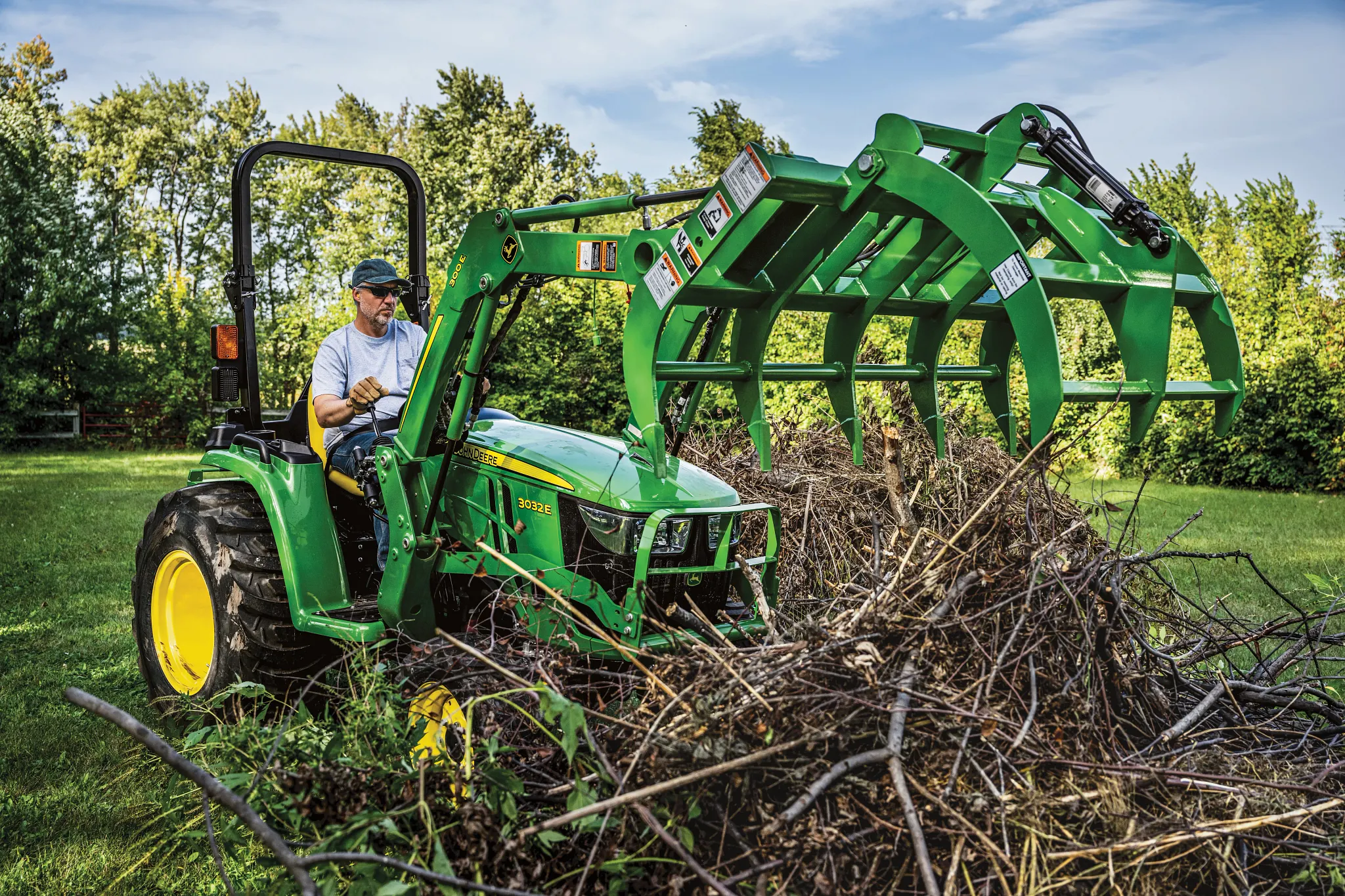 John Deere Grapples